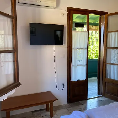 Pansion Vasso Áyios Nikítas