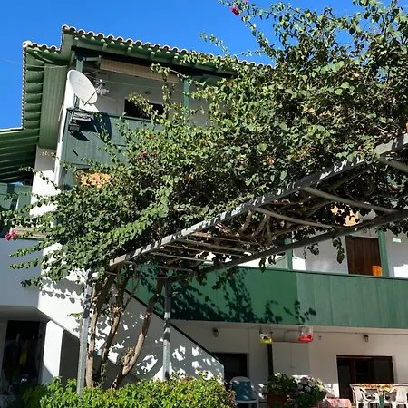 ゲストハウス Pansion Vasso 3*