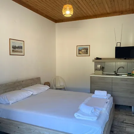 Pansion Vasso ゲストハウス Áyios Nikítas