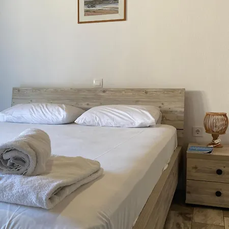 ゲストハウス Pansion Vasso 3*